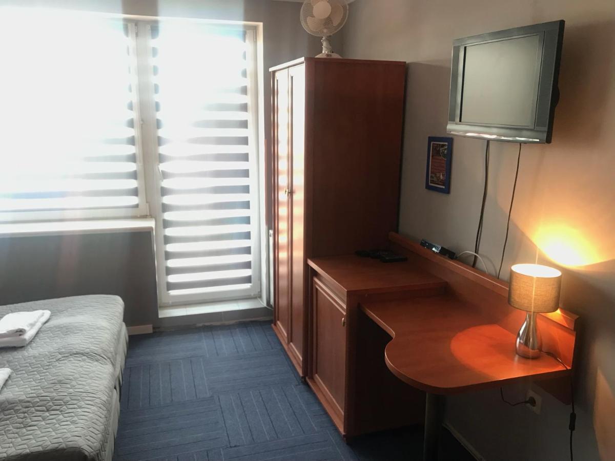Hotel Polaris Krynica Morska Esterno foto