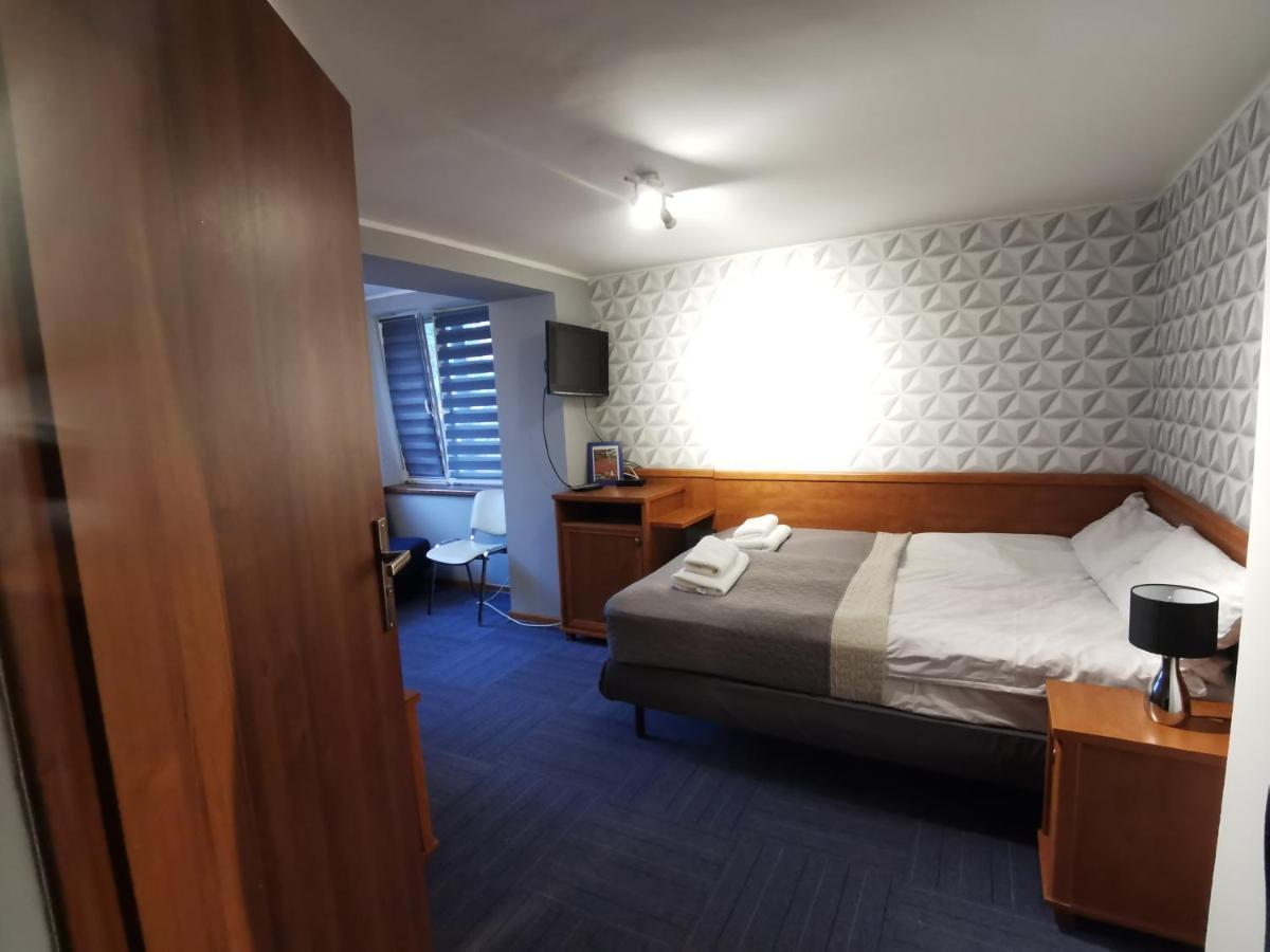 Hotel Polaris Krynica Morska Esterno foto