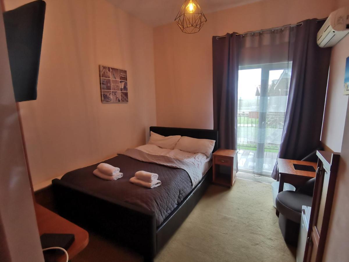 Hotel Polaris Krynica Morska Esterno foto
