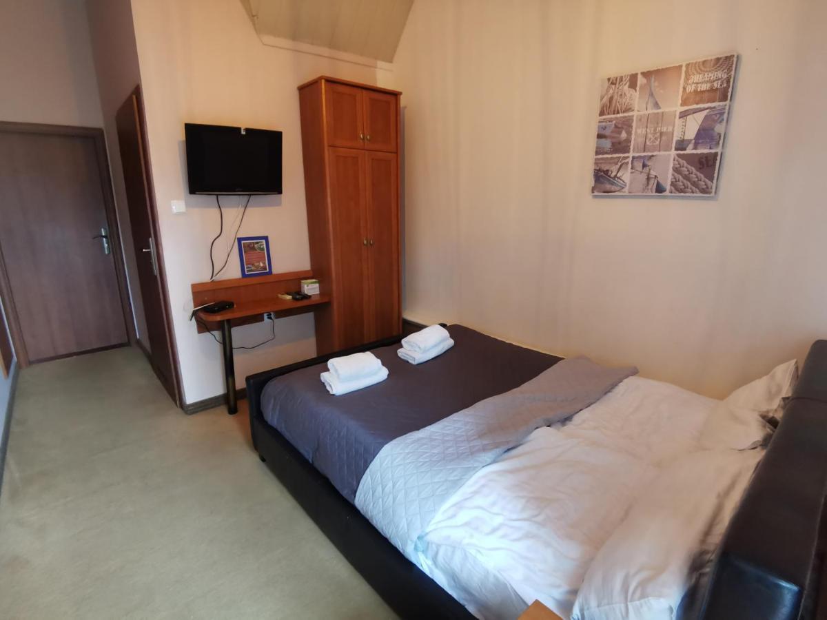 Hotel Polaris Krynica Morska Esterno foto
