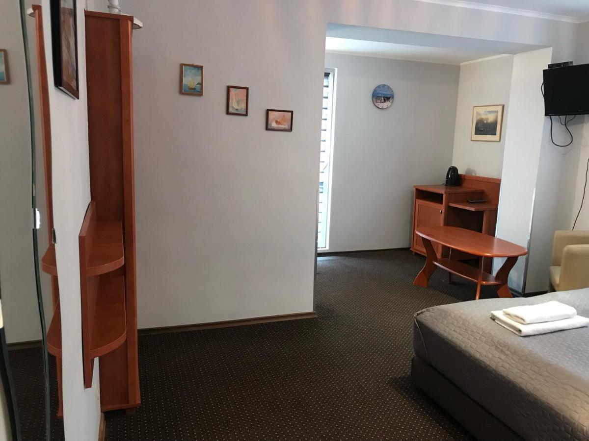 Hotel Polaris Krynica Morska Esterno foto